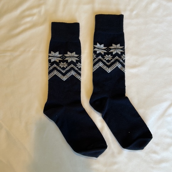 Nice Laundry Snowflake Dress Socks One-Size - Picture 2 of 3